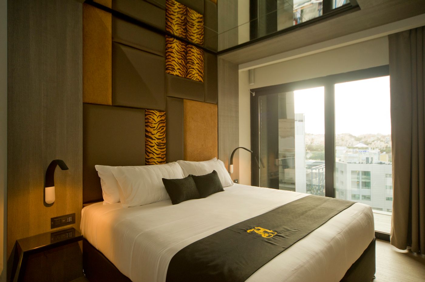 Hugo-s-Boutique-Hotel-Room-8