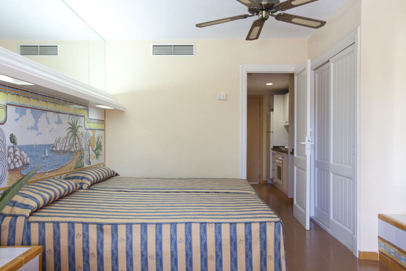 Playavera--Naturist-Hotel--Room-16