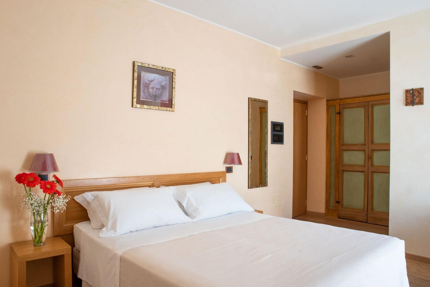 Hotel-99-Cannelle-Room-13