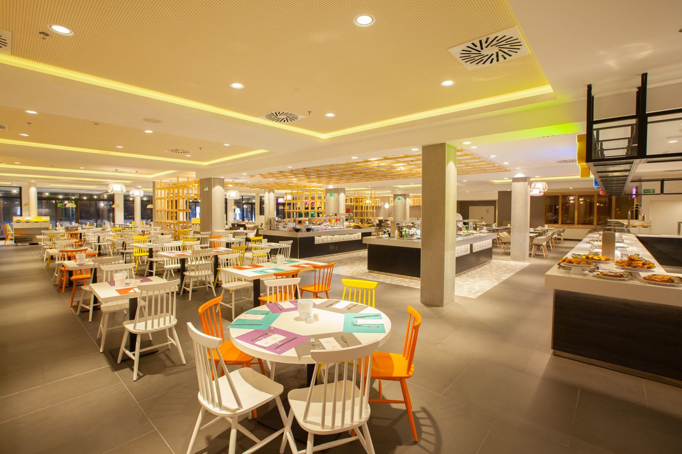 Abora-Continental-by-Lopesan-Hotels-Restaurant-25