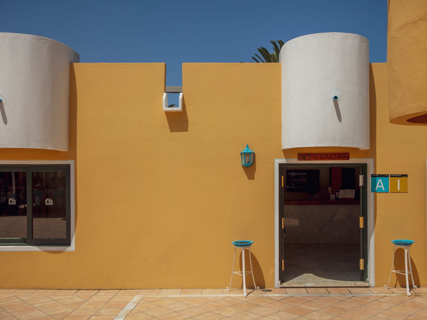 Atlantic-Garden-Beach-Mate-Lobby-20