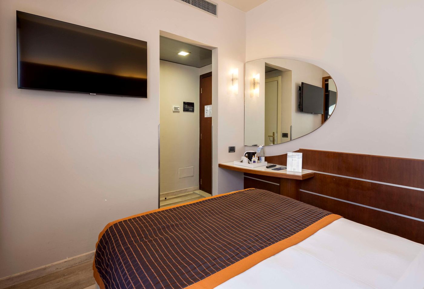 Best-Western-Hotel-Madison-Room-35