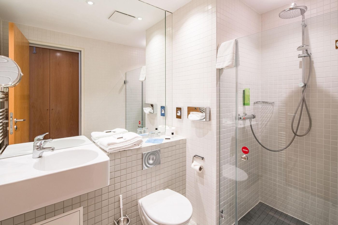 Hotel-Aquino-Berlin-Room-28