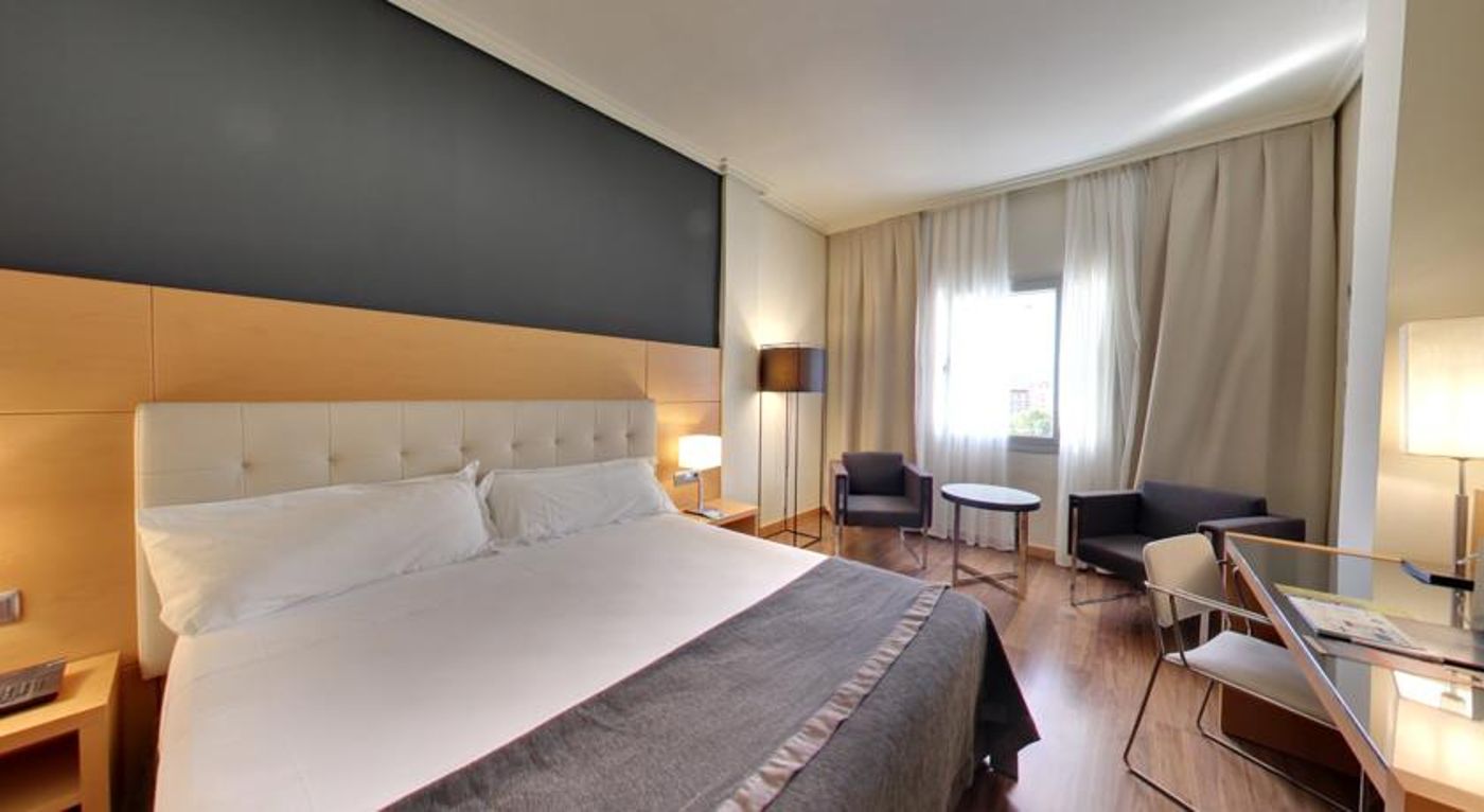 Silken Siete Coronas