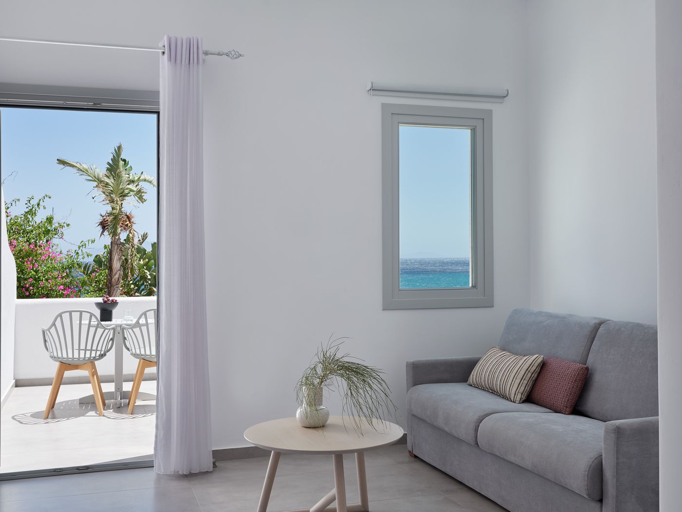 Myconian-Sunrise-Relais---Chateaux-Hotel-Room-19