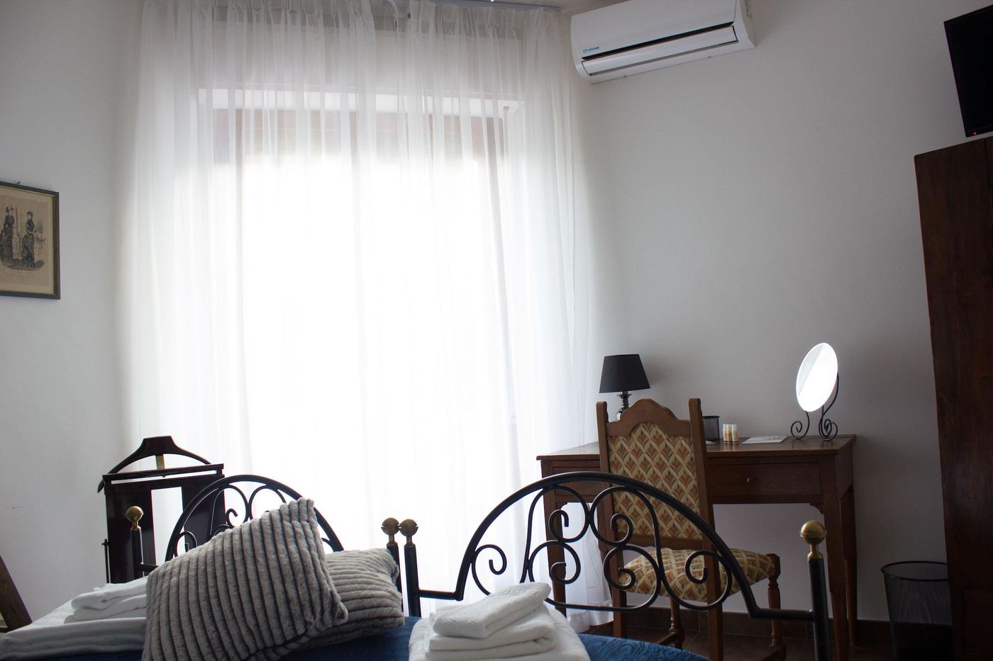 City-View-Pescara-Room-28