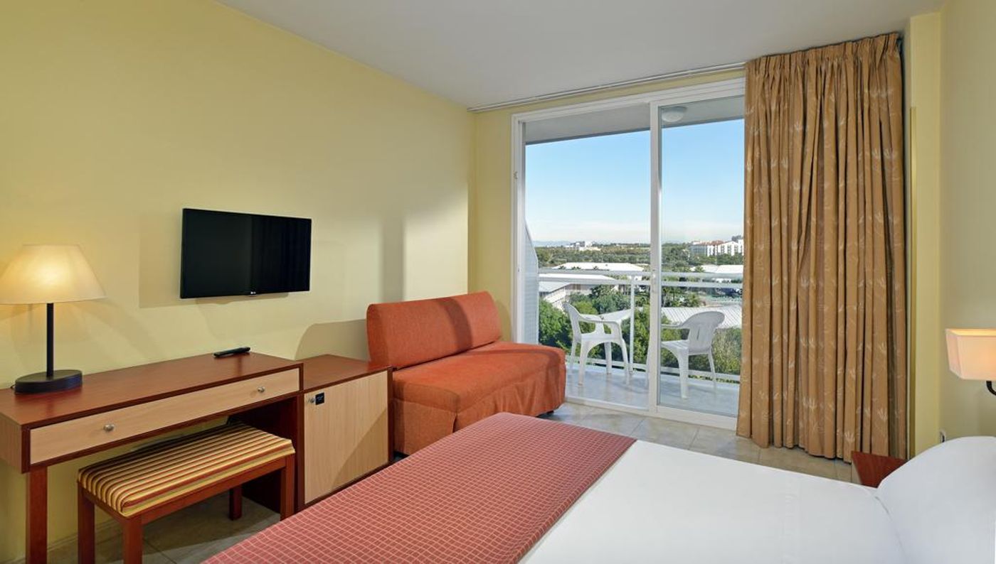 Sol-Costa-Daurada-Hotel-Room-25