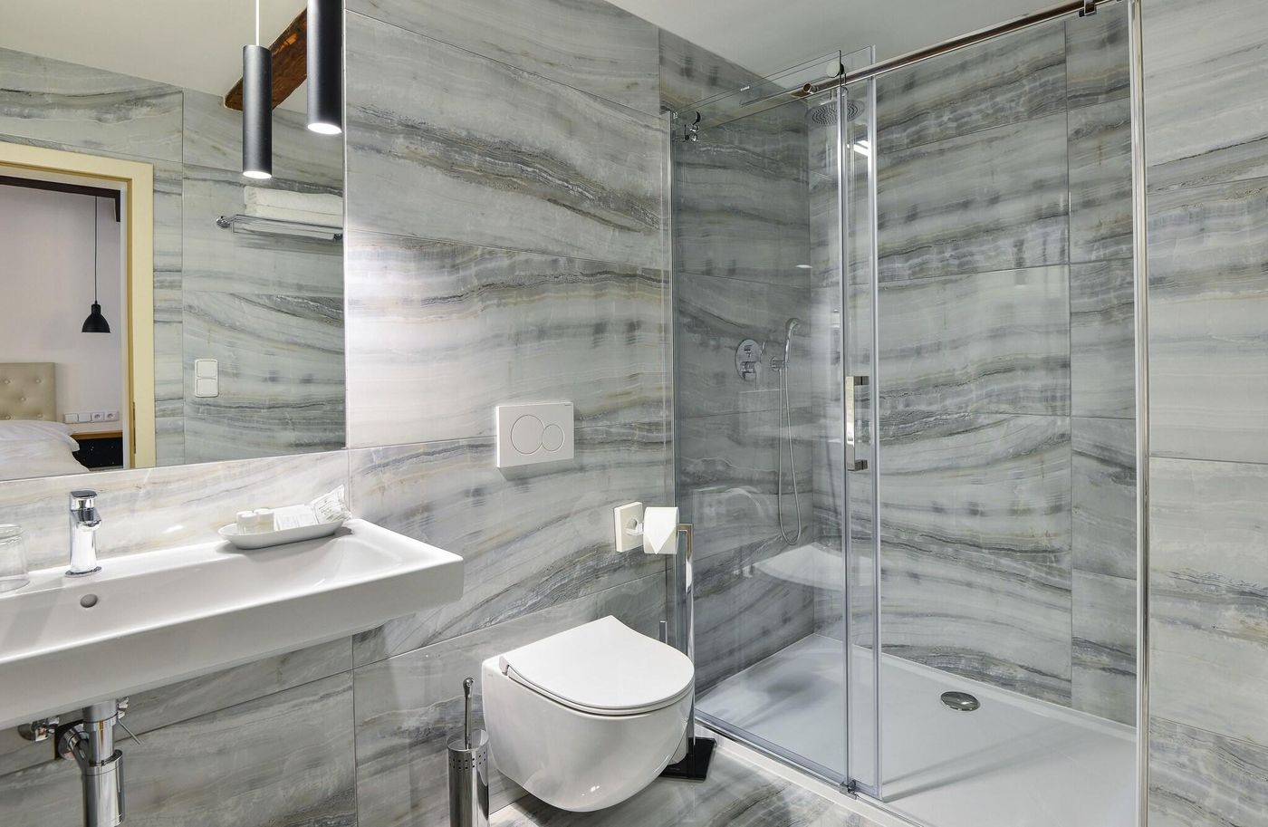 Hotel-Garden-Court-Room-39