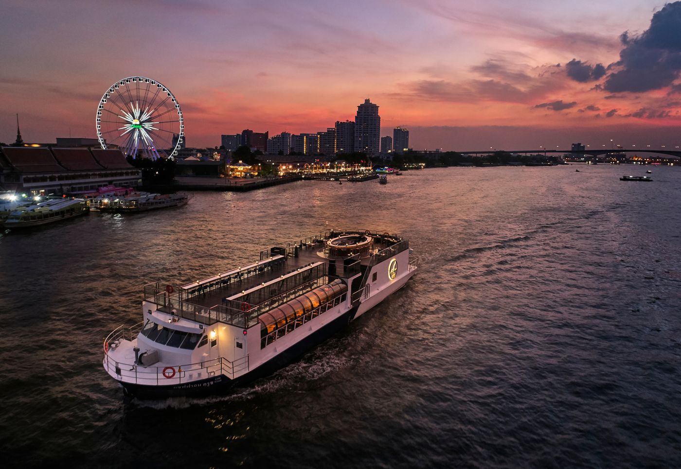Banyan-Tree-Bangkok-Restaurant-53