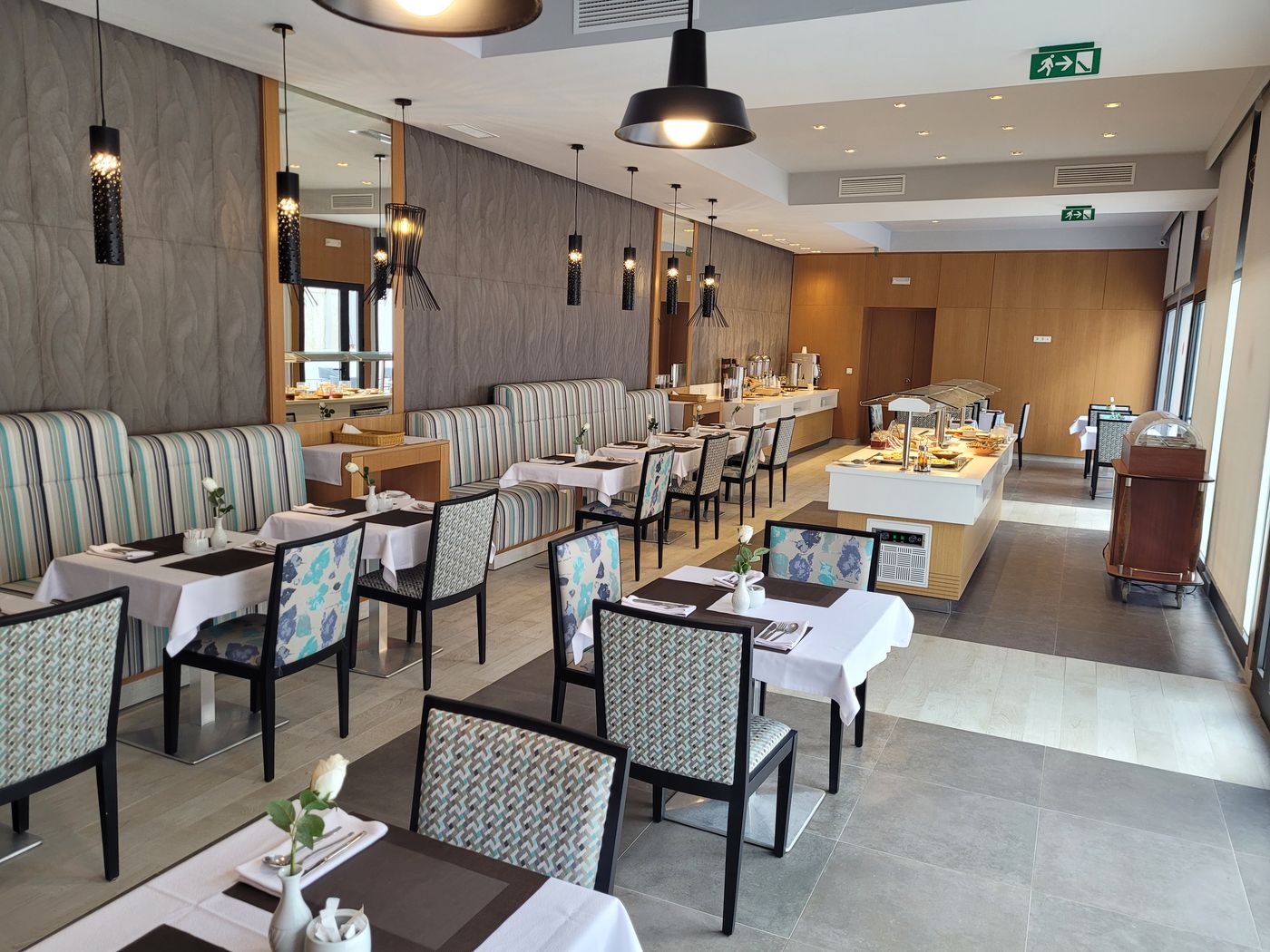 Tiba-St-Restaurant-28