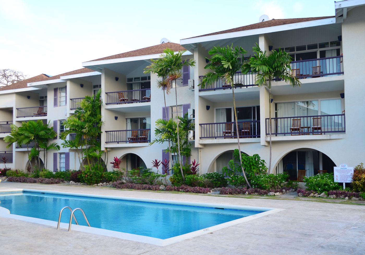 Infinity-On-The-Beach-Pool-1