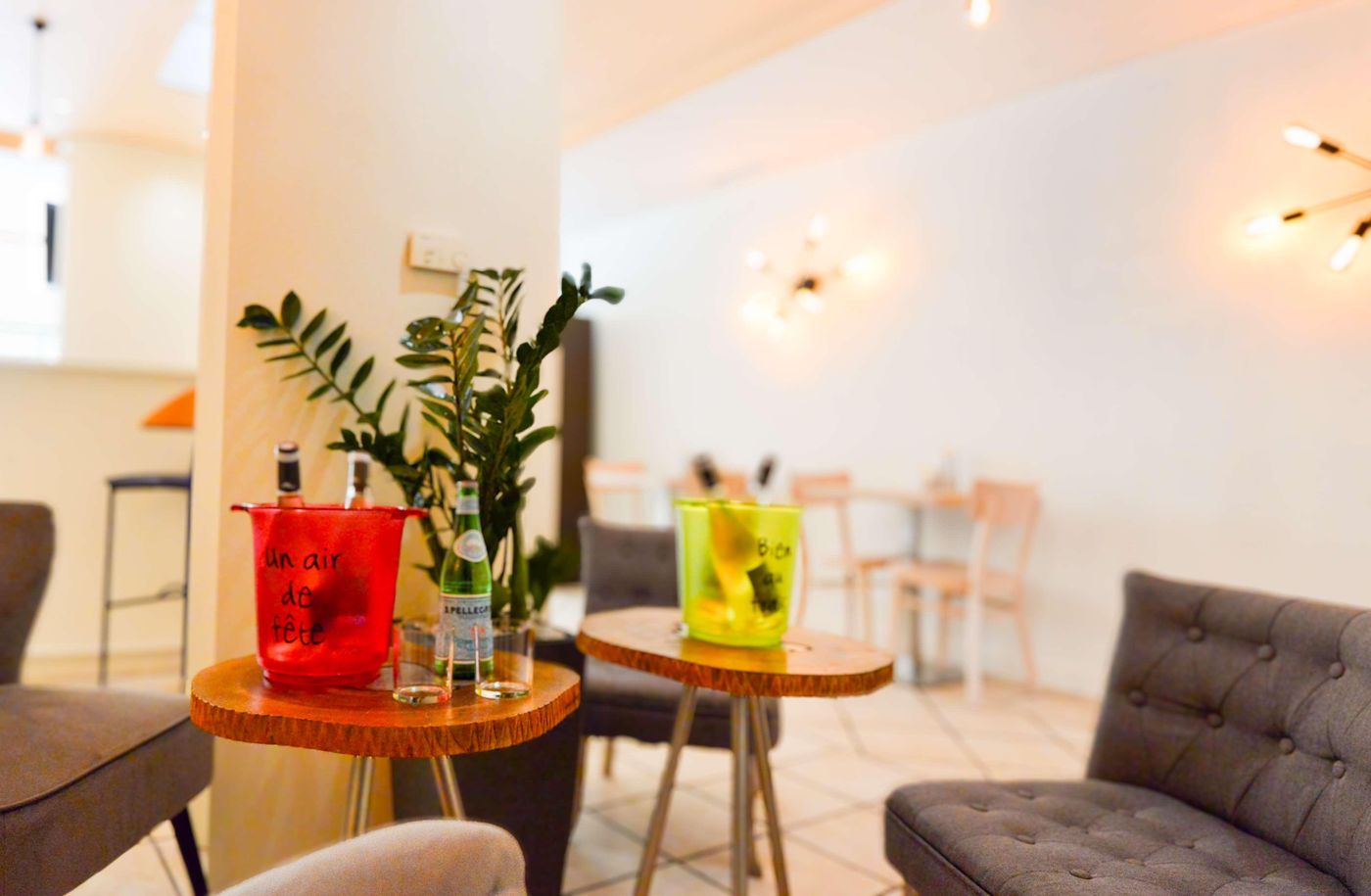 Best Western Gemenos en Provence-France-Gemenos-Lobby-7