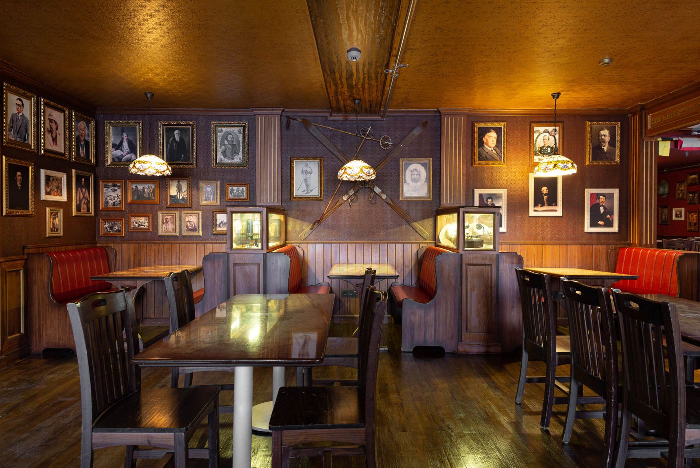 Hotel Ambassador I & II 