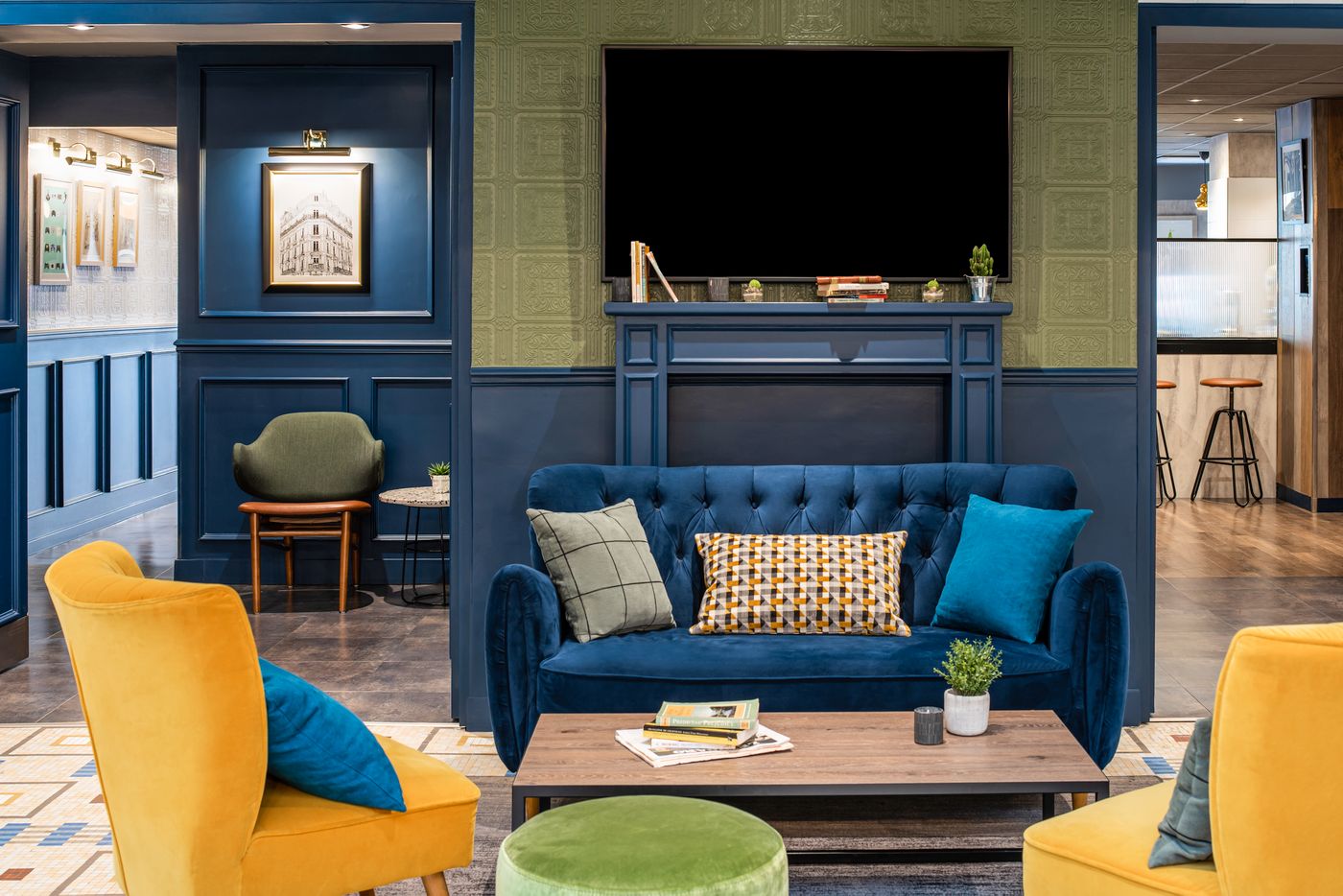 ibis-Paris-Grands-Boulevards-Opera-9th-Lobby-1