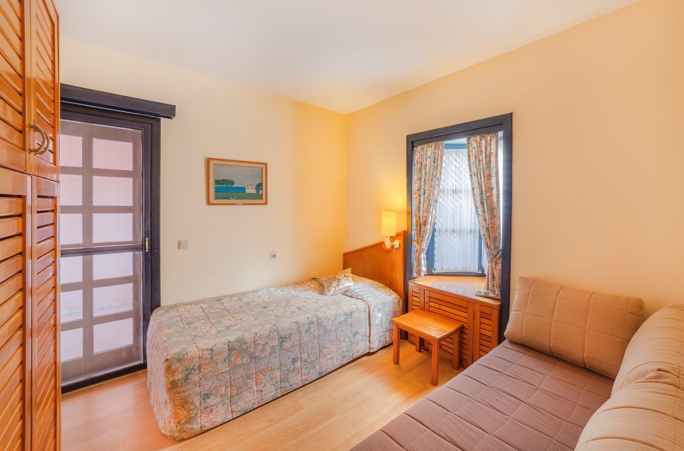 Sunrise Resort Hotel