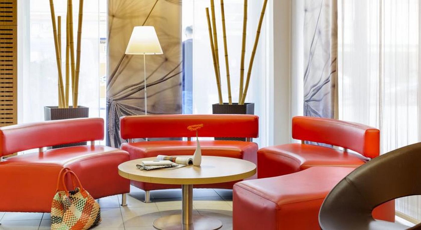ibis-Muenchen-City-Lobby-15