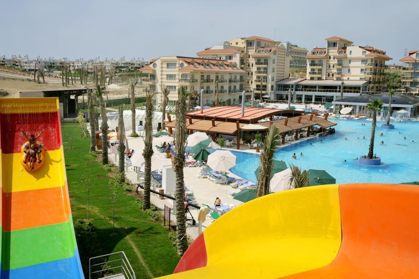 Grand Pearl Beach Resort & Spa Hotel