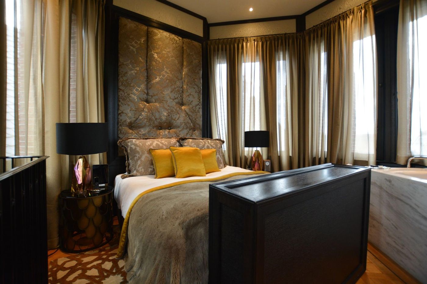 Hotel-Twentyseven-Room-23