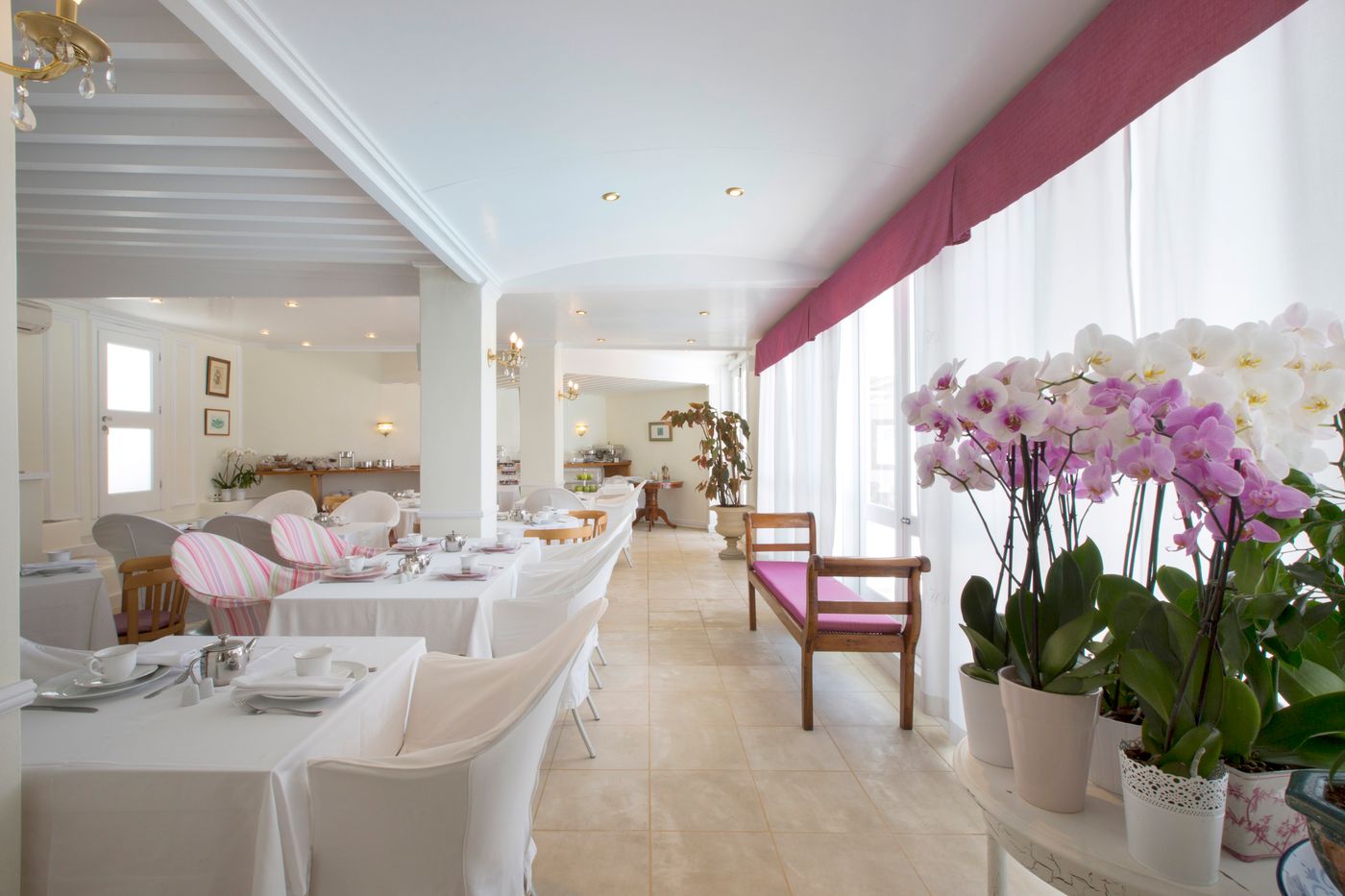 Dorion-Restaurant-47