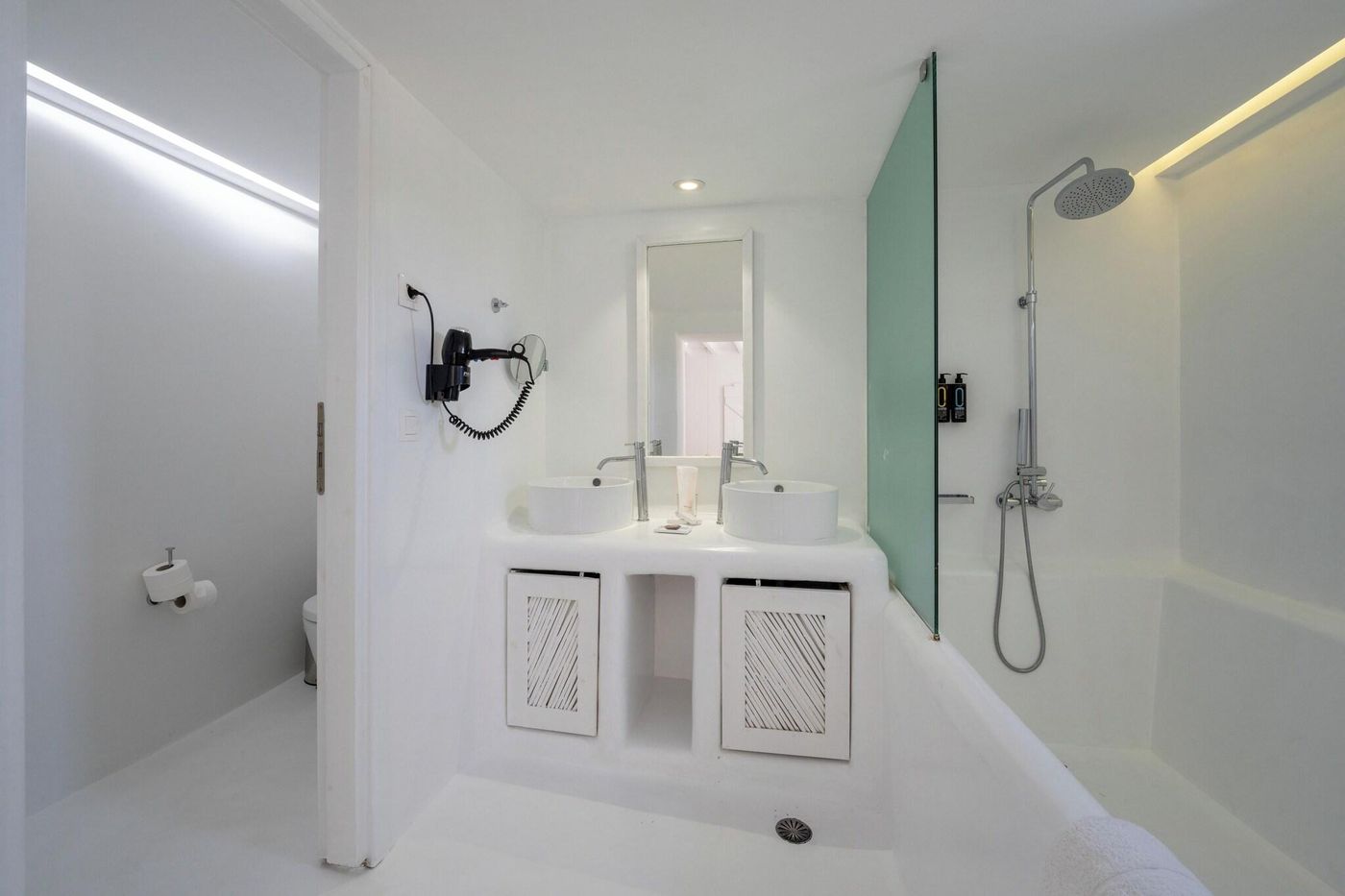 Madoupa-Boutique-Room-61