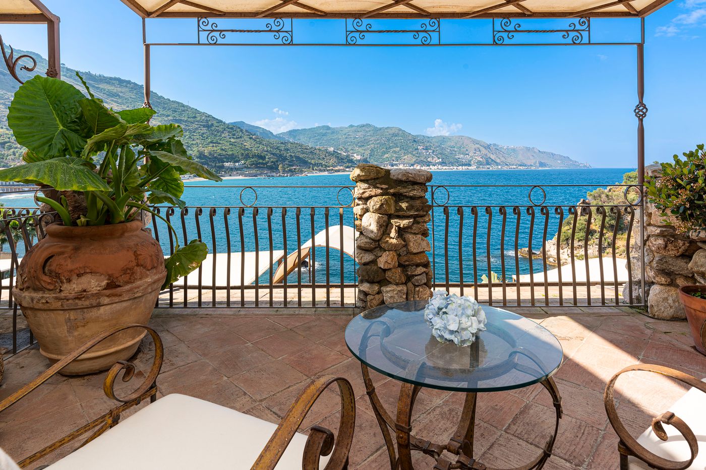 Grand-Hotel-Atlantis-Bay-Room-51