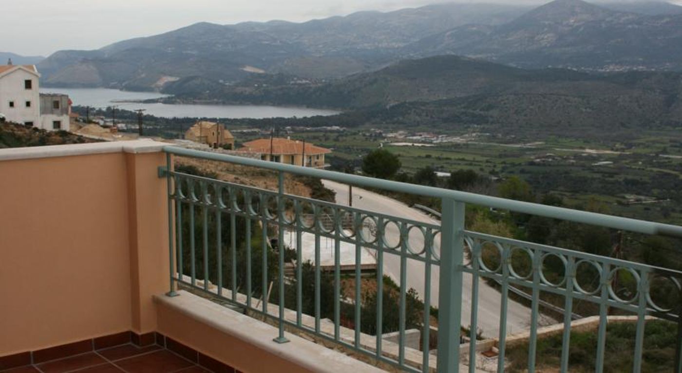 Lagoon View Apartments - Adults Only