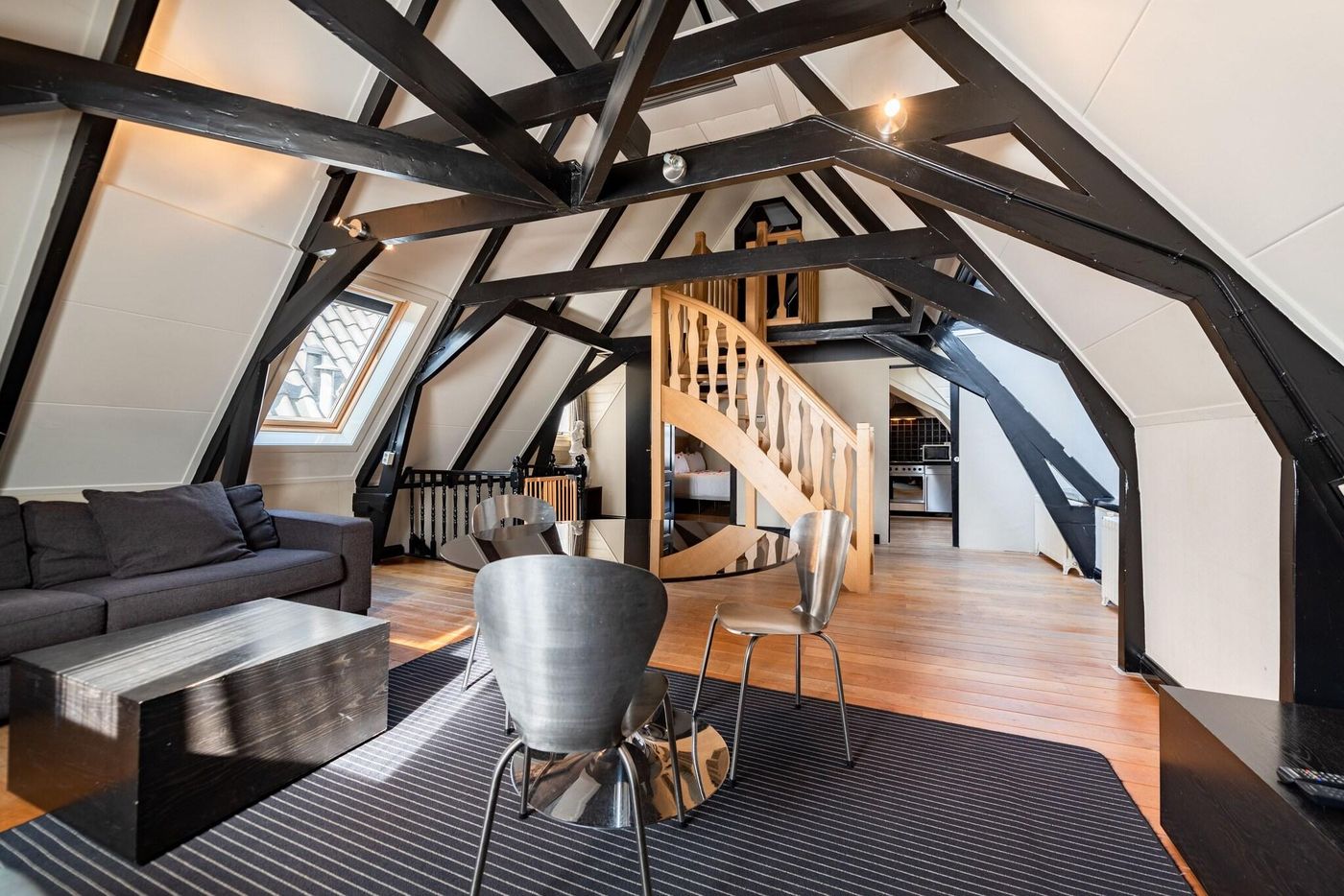 Catalonia-Vondel-Amsterdam-Room-11