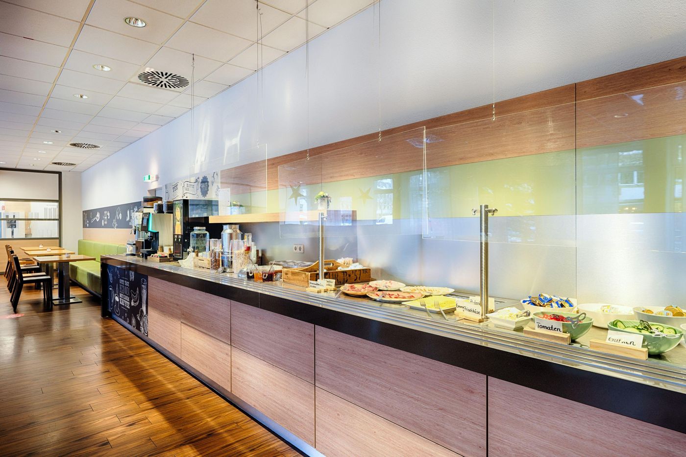 B-B-Bonn-City-Room-37