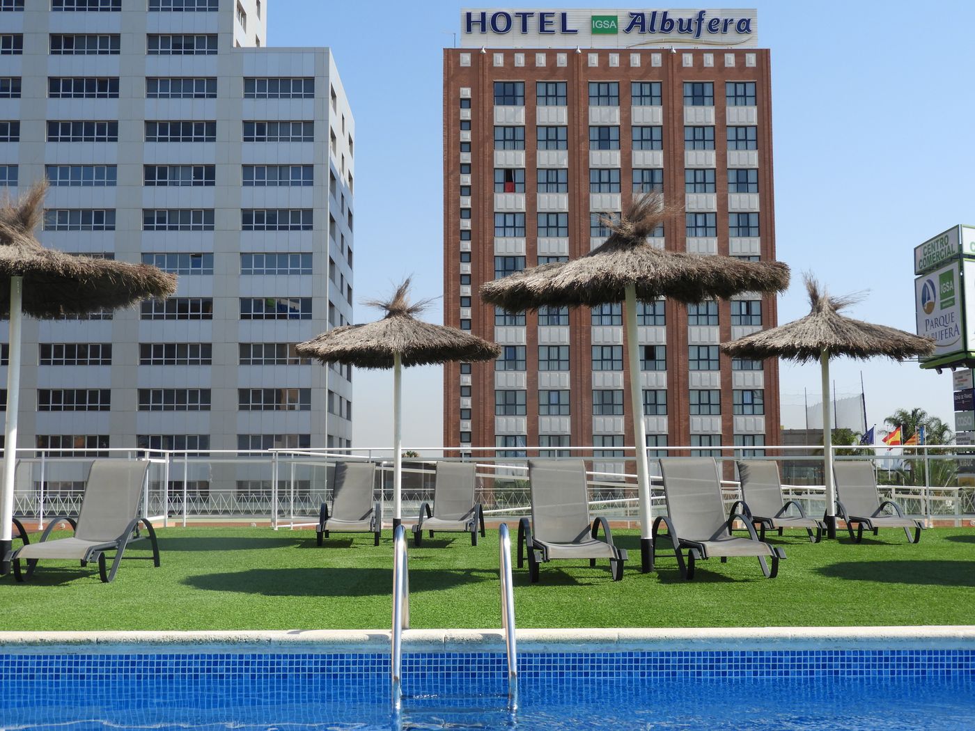 Albufera-Apartotel-Pool-2