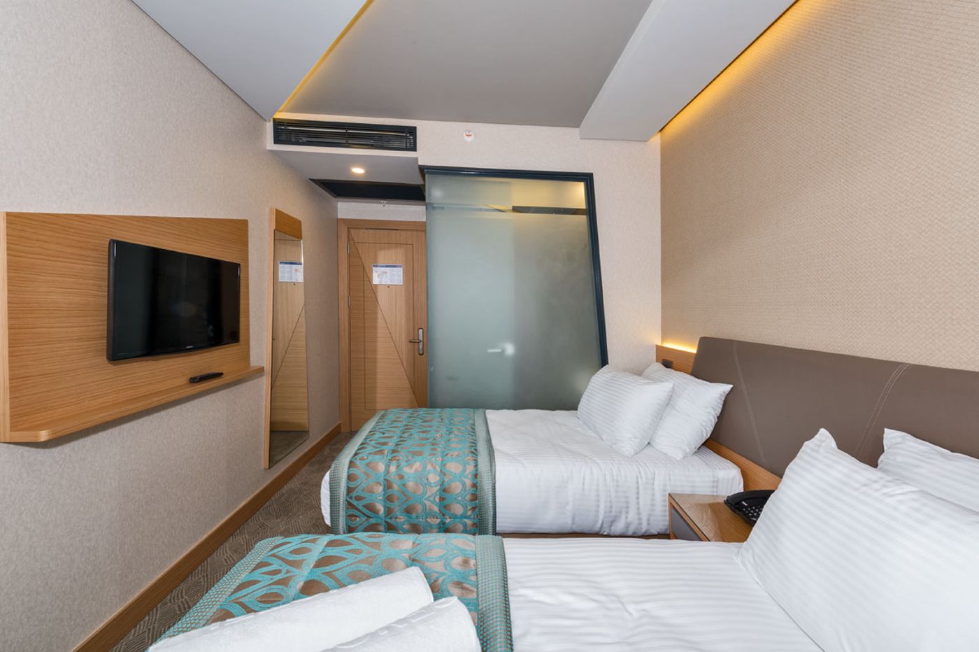 Hotel Genova-Turkey-ISTANBUL-Room-8