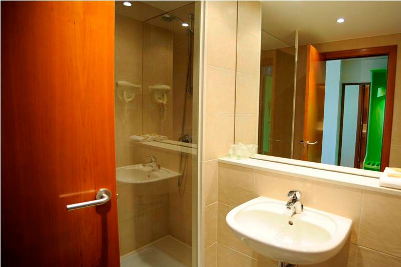 Campanile Barcelona Cornella-Spain-CORNELLA DEL LLOBREGAT-General view-8