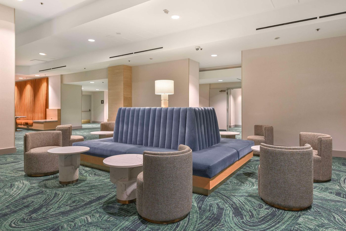 Hilton-Anaheim-General-view-19