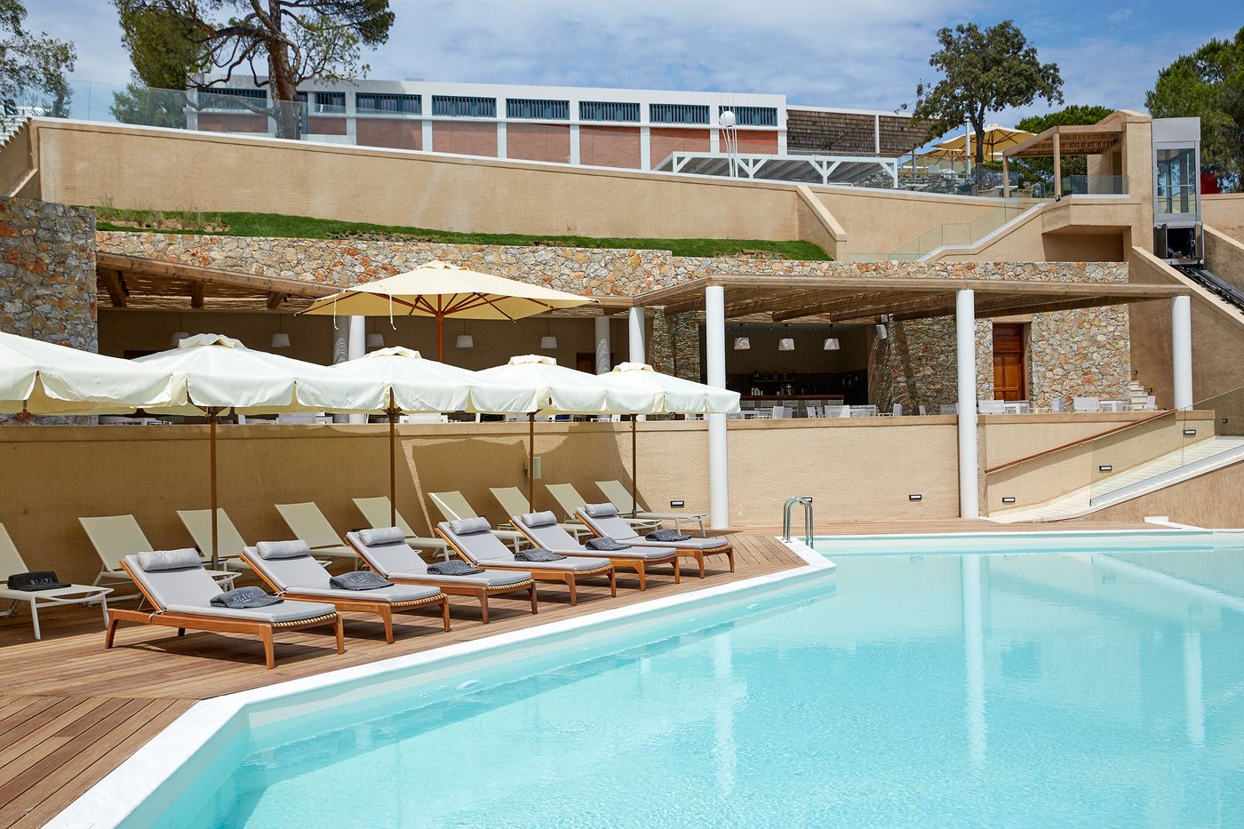 Elivi-Skiathos-Pool-2