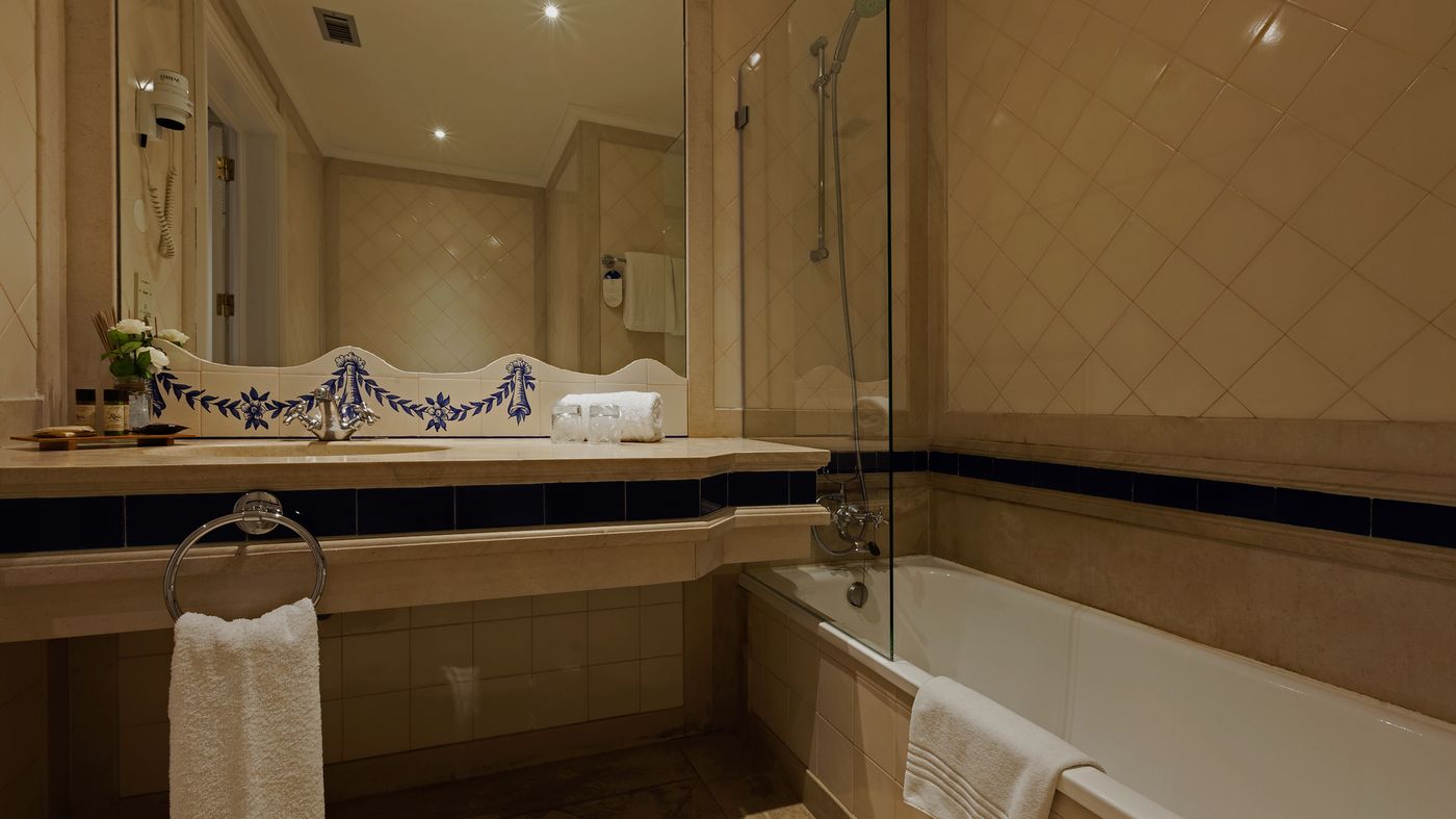 M-AR-De-AR-Muralhas-Room-28