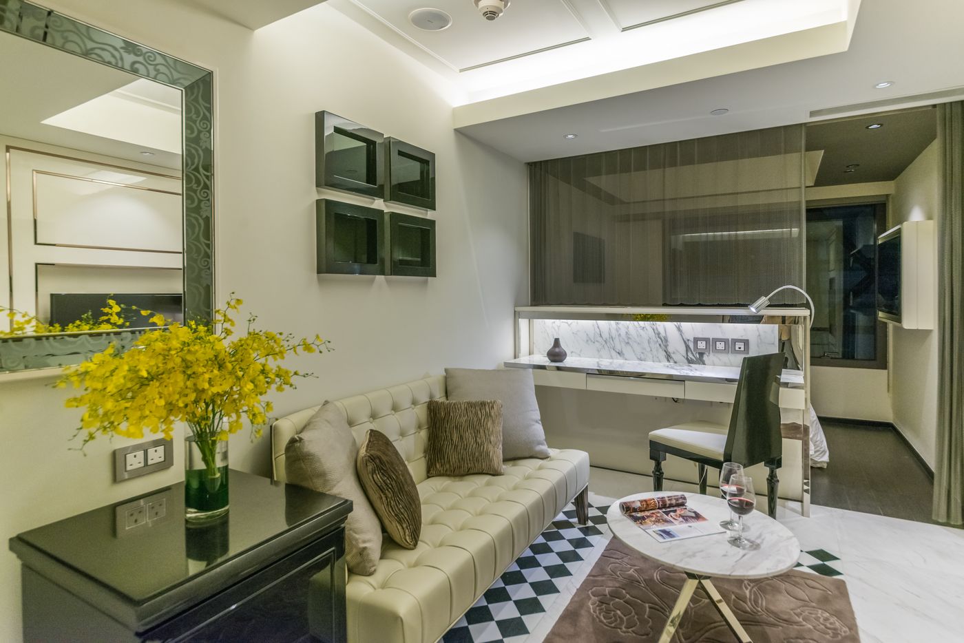 Hotel-Pravo-Hong-Kong-Room-2