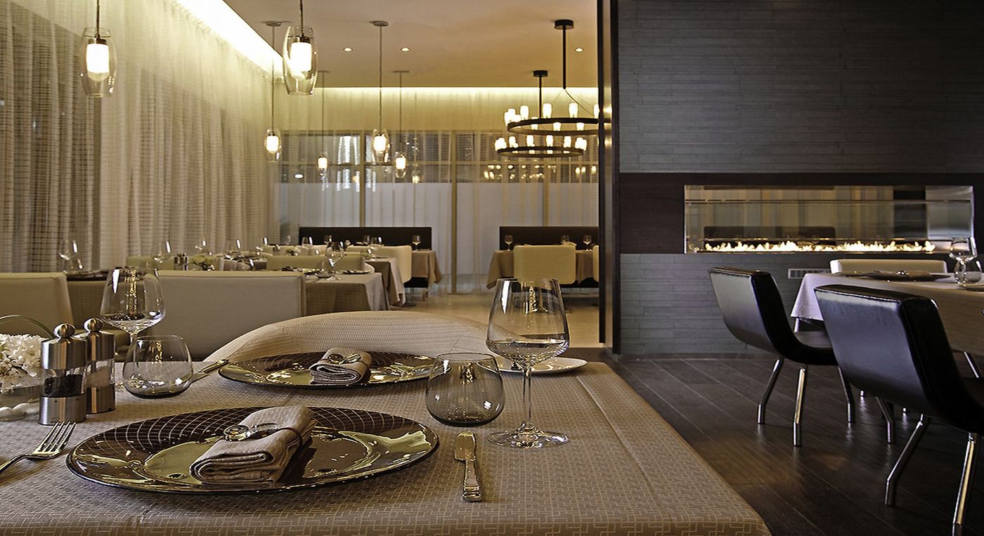 Pullman-Dubai-Jumeirah-Lakes-Towers-Restaurant-26