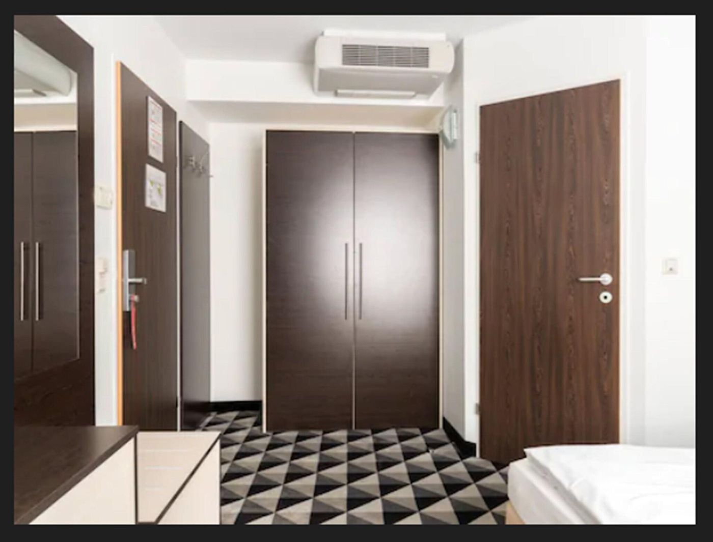 Azimut Hotel Wien - Austria - Vienna - Room - 14