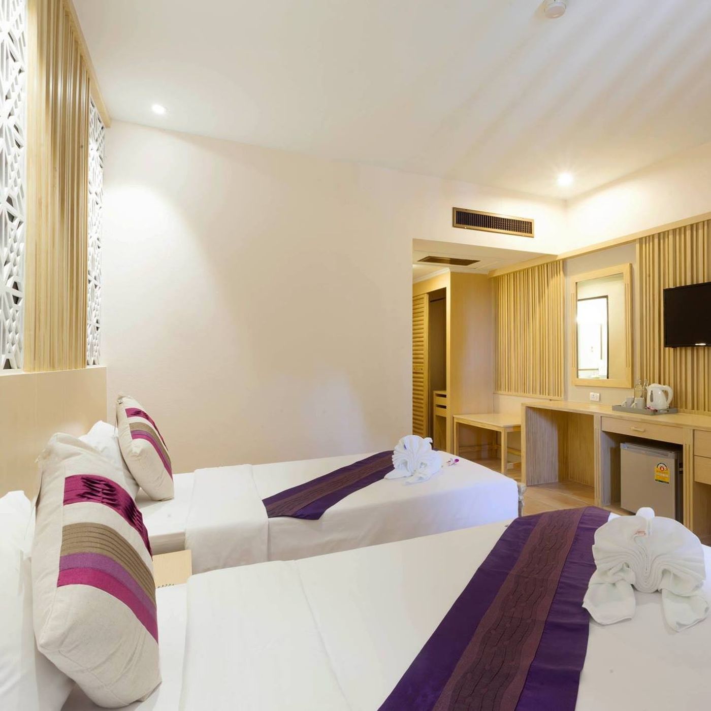 Patong-Lodge-Hotel-Room-47