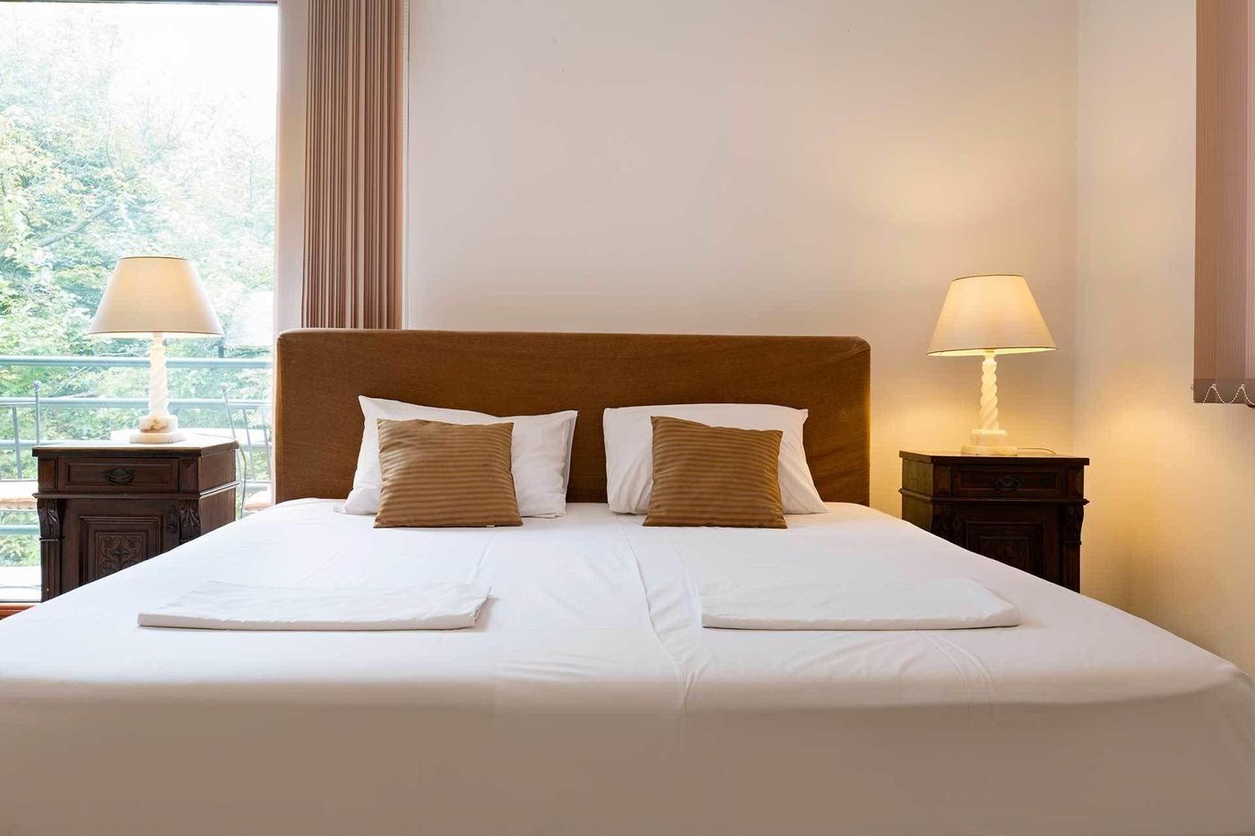 The Belgrade Hills-Serbia-BELGRADE-Room-6