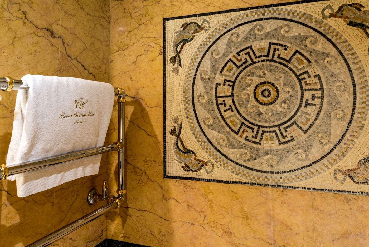 River-Chateau-Room-51