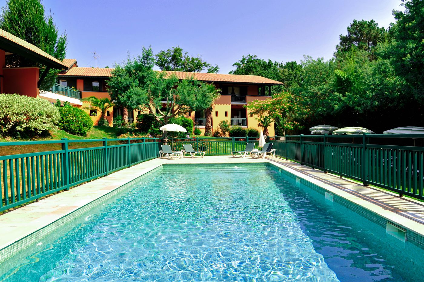 Les Frères Ibarboure, The Originals Collection-France-BIDART-Pool-9