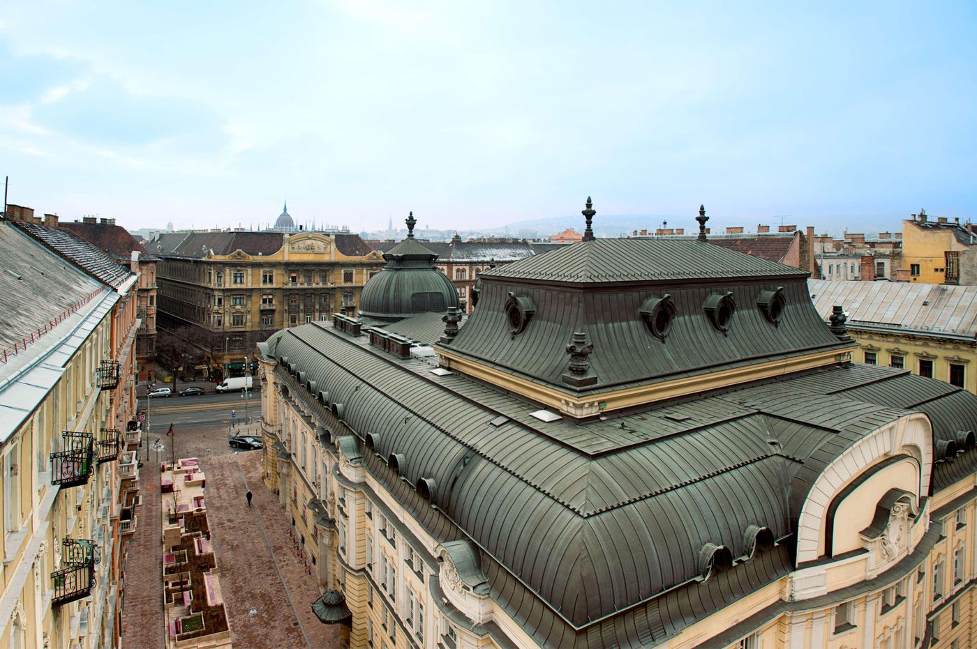 NH-Budapest-City-General-view-2