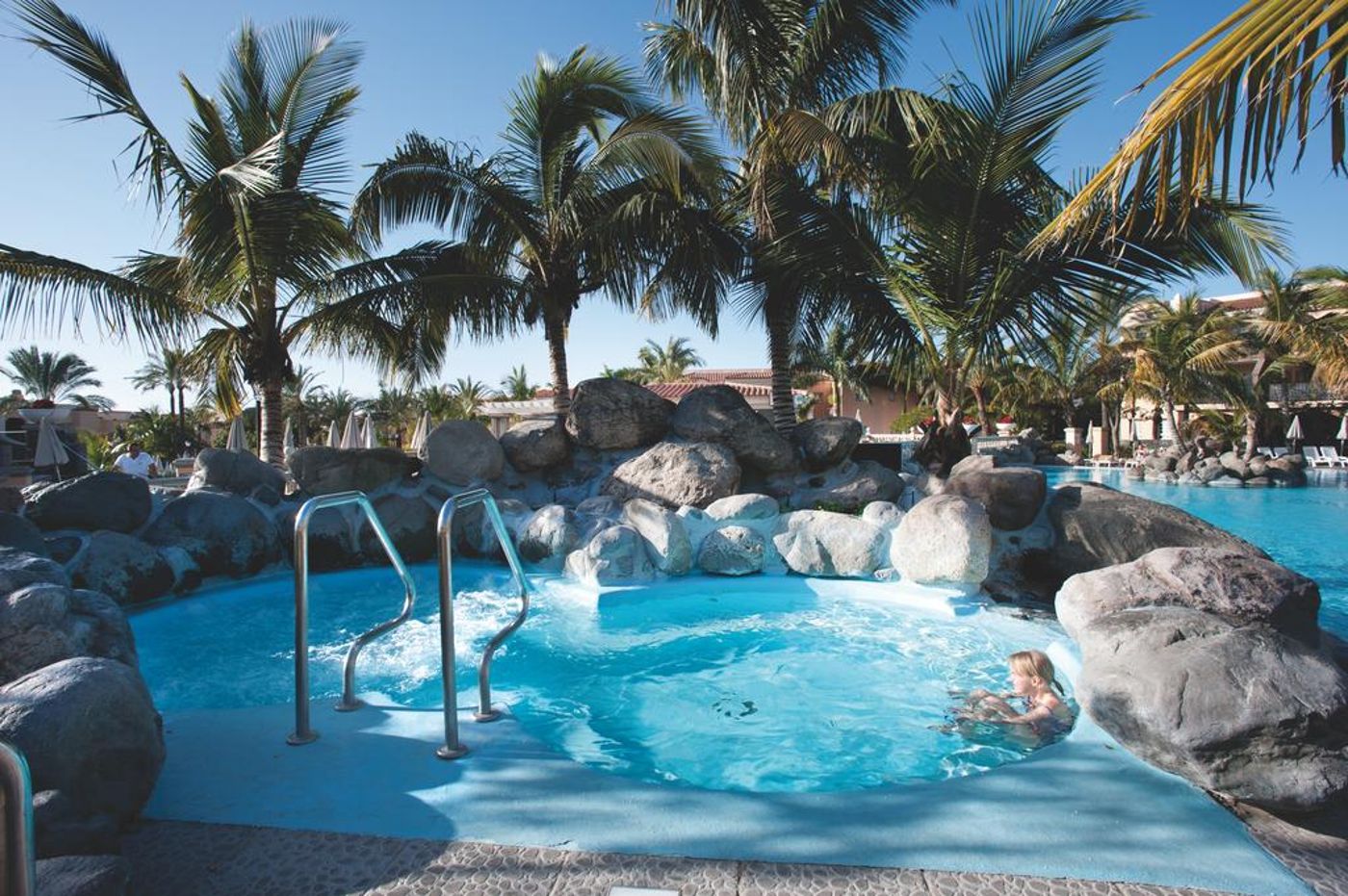 Palm Oasis Apartments