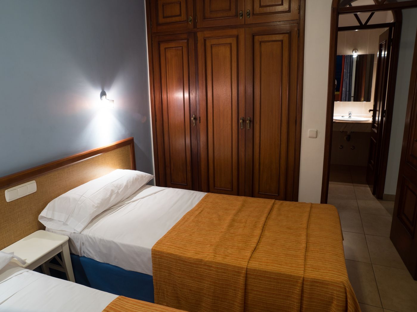 Laguna-Park-II-Room-26