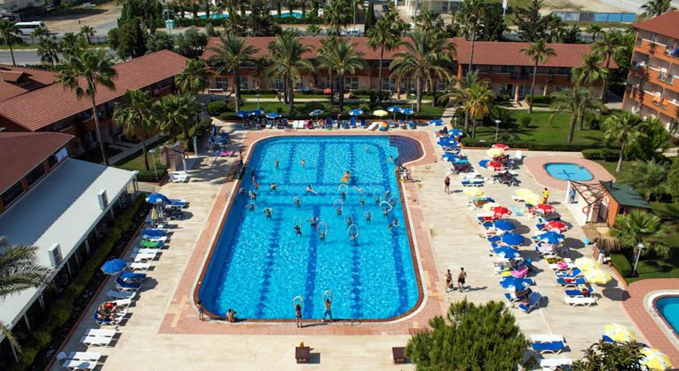 Club Turtas Beach Hotel