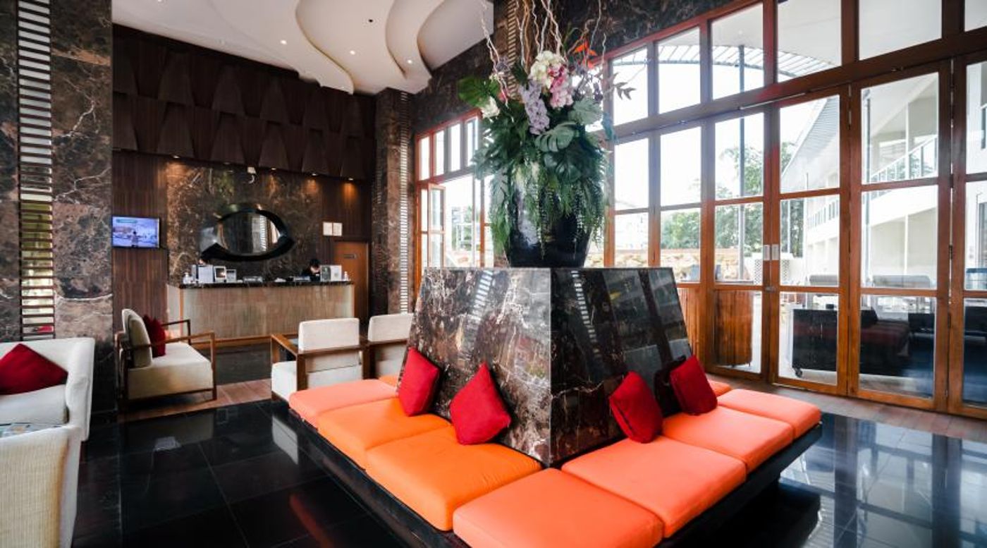 Centara Nova Hotel & Spa