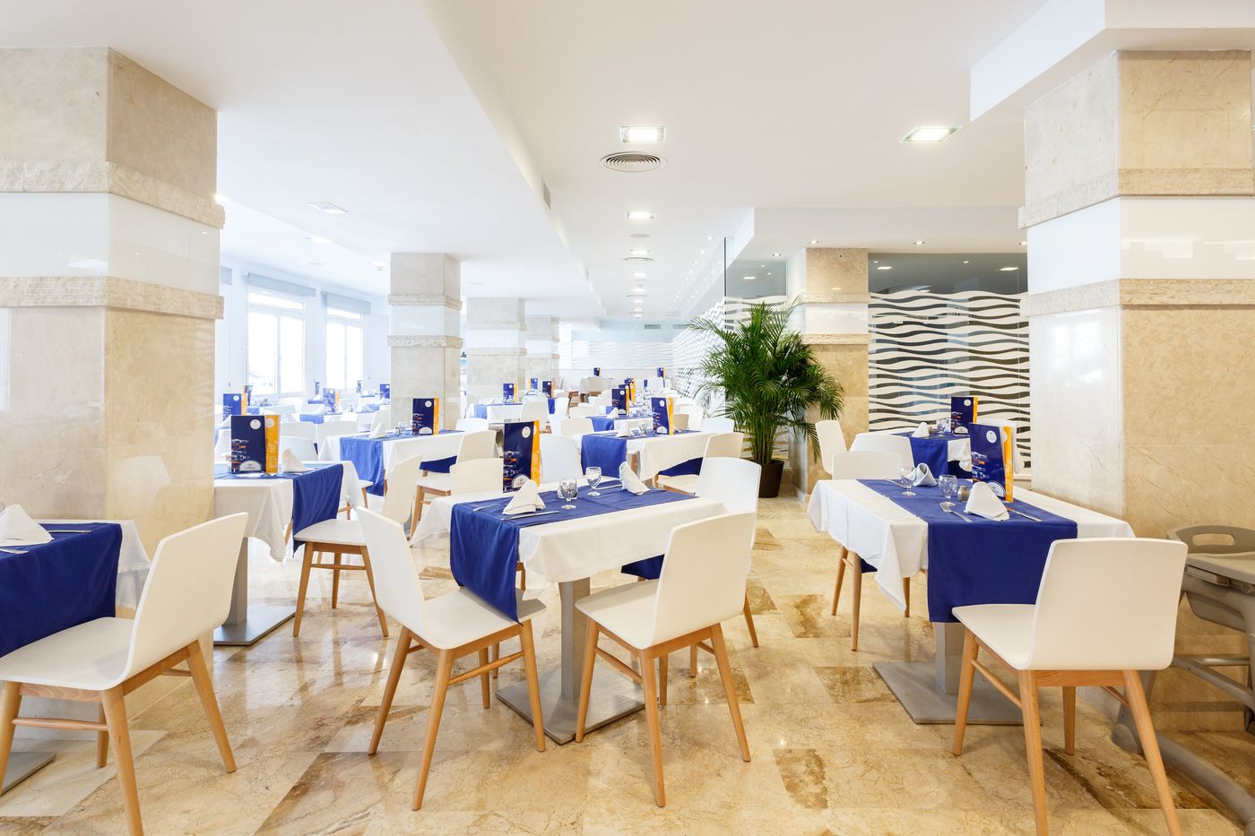 Globales-Gardenia-Restaurant-31