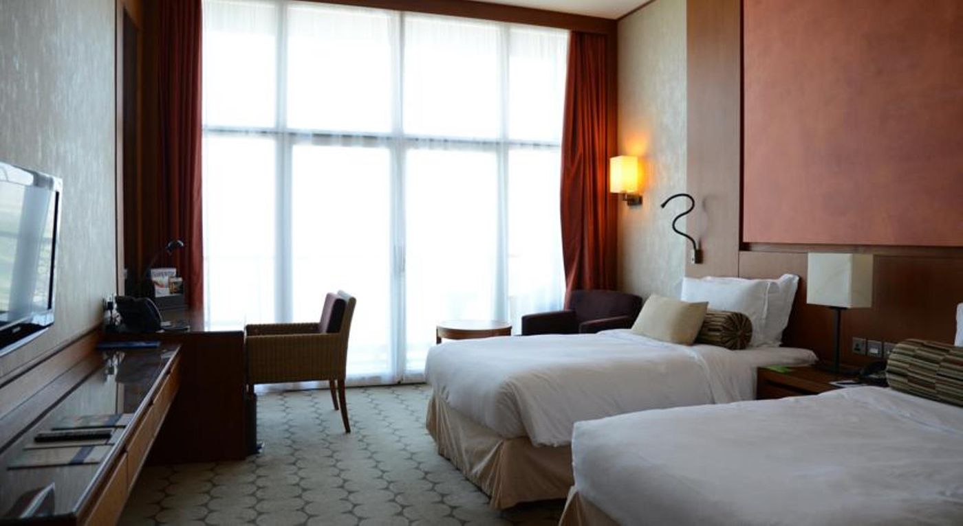 Yas-Island-Rotana-Room-33