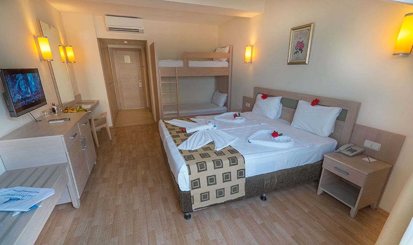 Side-Breeze-Hotel-Room-19