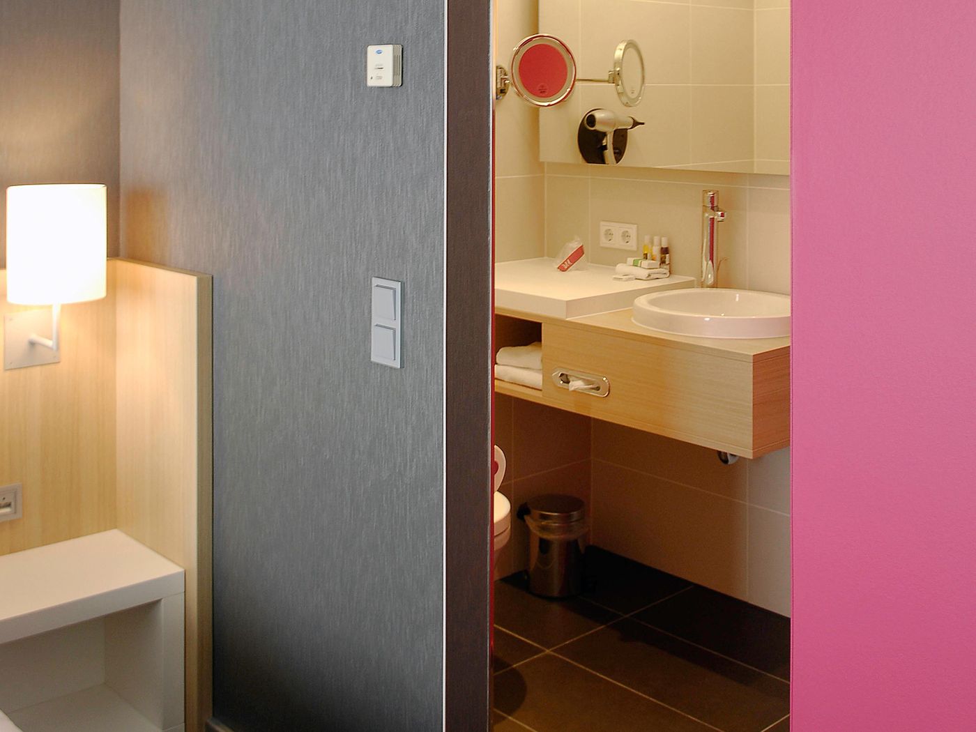 Mercure-Amsterdam-City-Hotel-Room-47